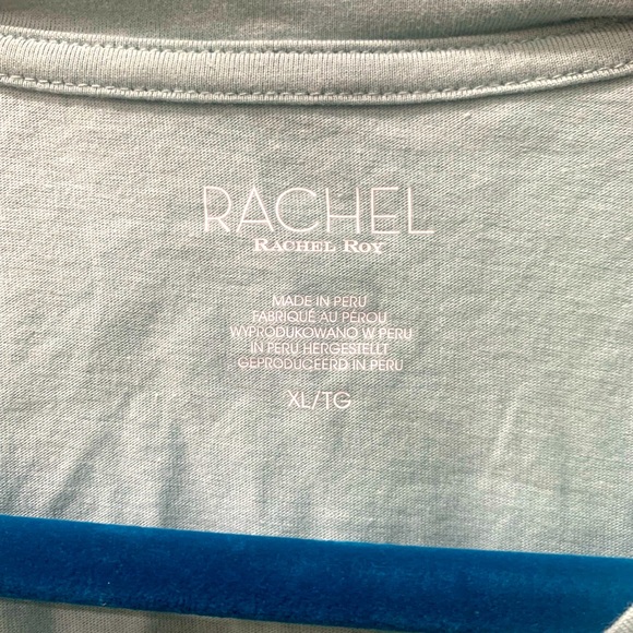 Rachel Roy Women’s Top with a knot in the front - Picture 4 of 5